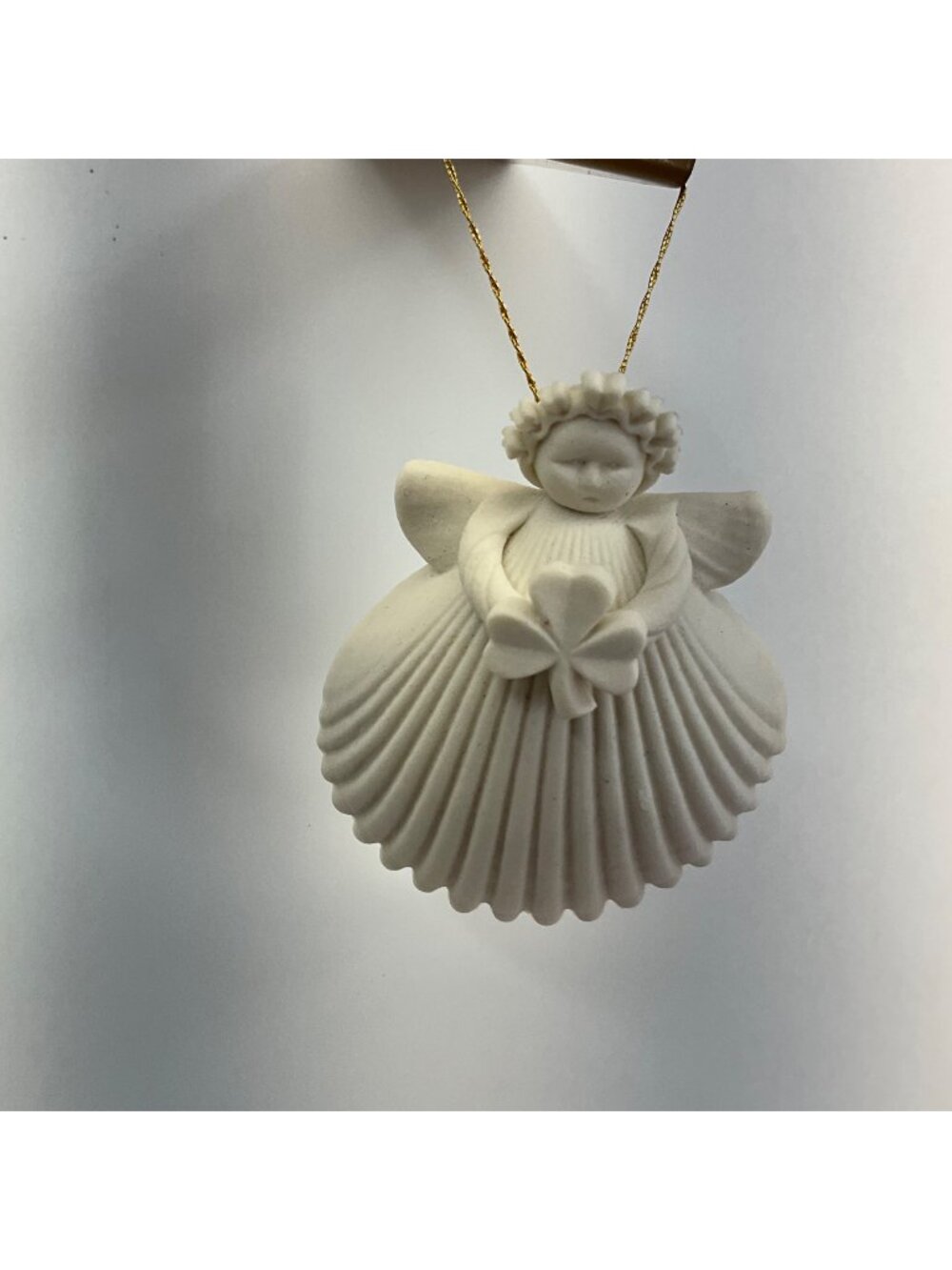Margaret Furlong 1998 Shell Angel Ornament 3" Ivory With Gold Cord Original Card